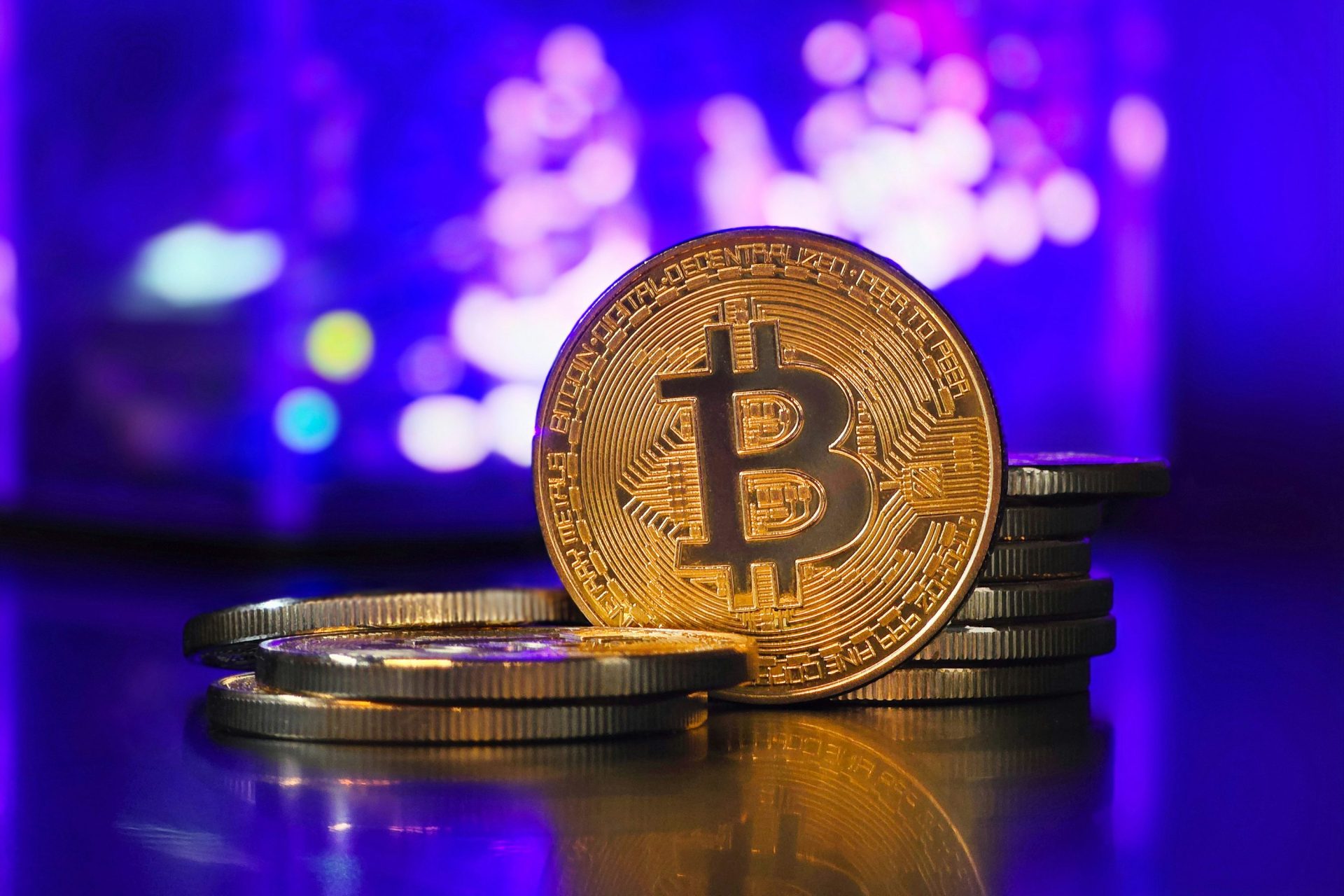 Senator Advocates Bitcoin As Inflation Shield For Americans