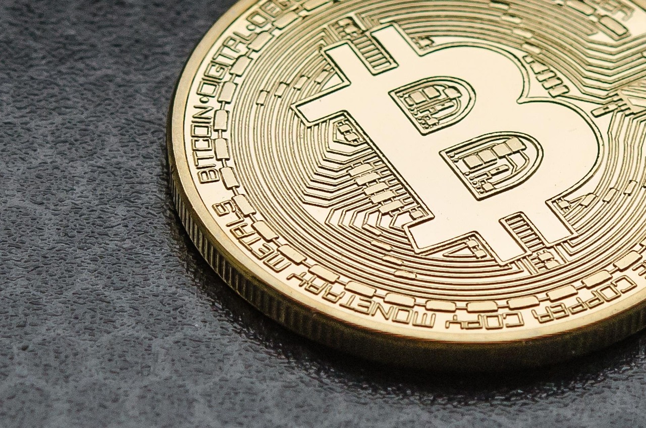 Michael Saylor Reveals $71B Bitcoin While Launching $2.5B Offering