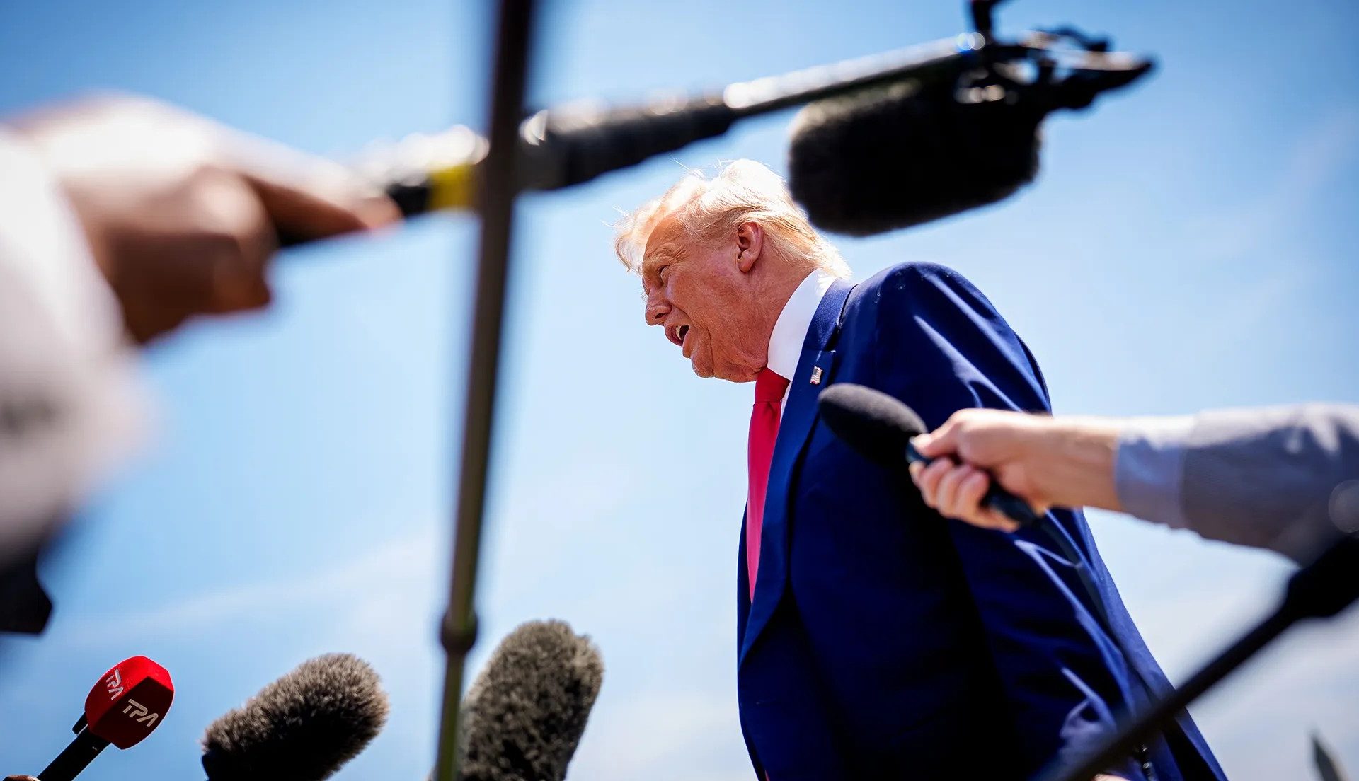 Trump'S Executive Order May Protect Crypto From Bank Bias-Bitrabo Trump’S Executive Order May Protect Crypto From Bank Bias