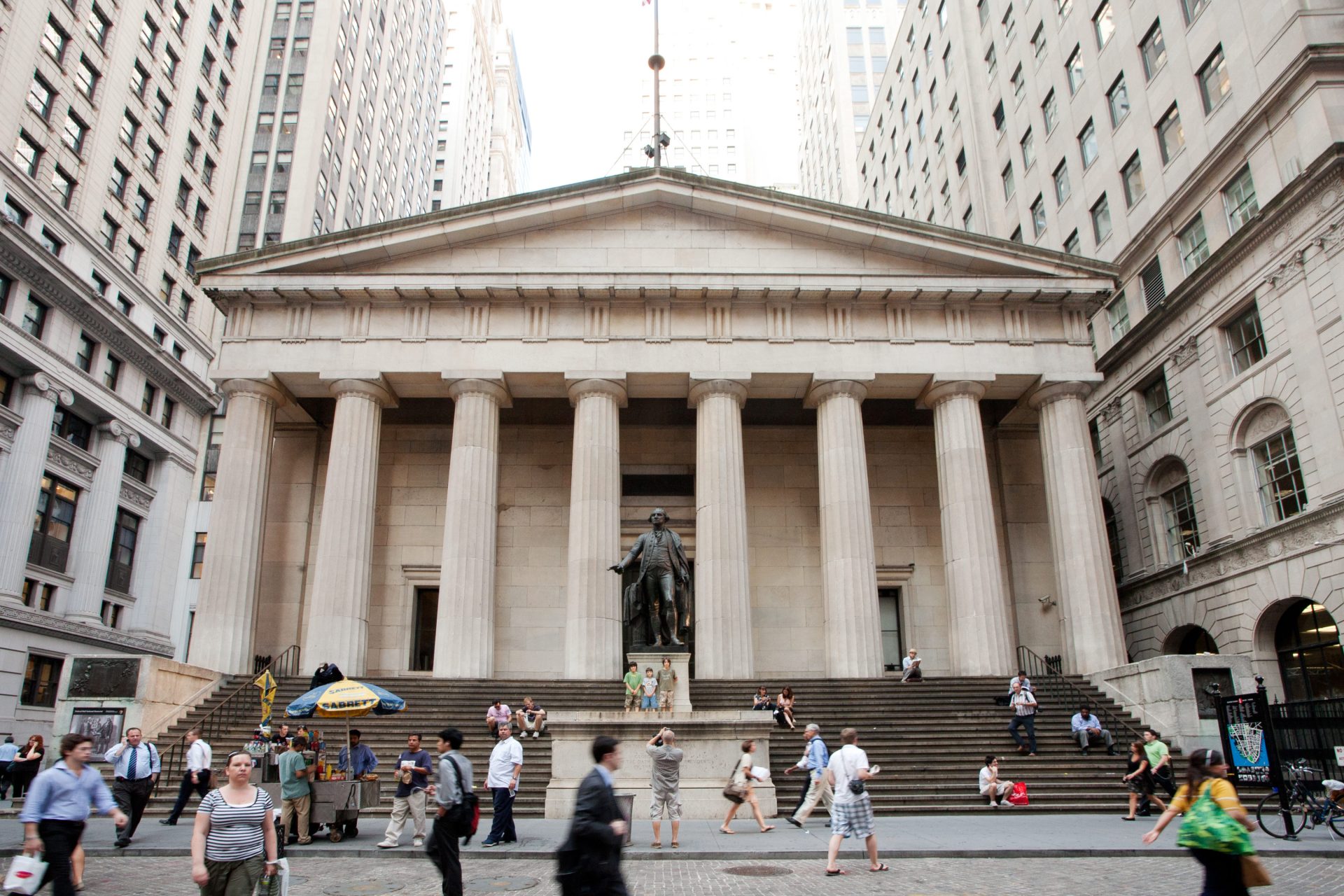 Bitcoin’S $1 Million Surge: America’S Leading Firm Emerges