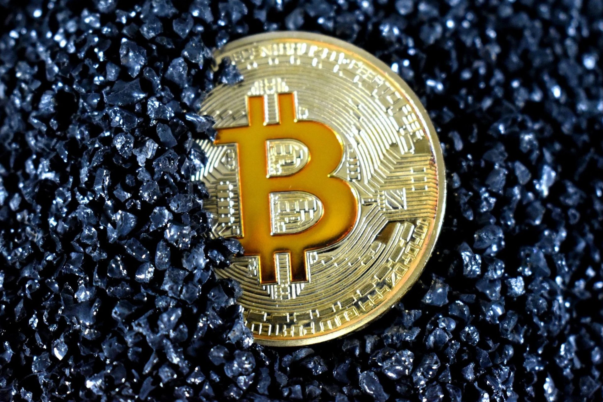 Winklevoss Twins Boost Bitcoin In Trump-Linked Mining Deal