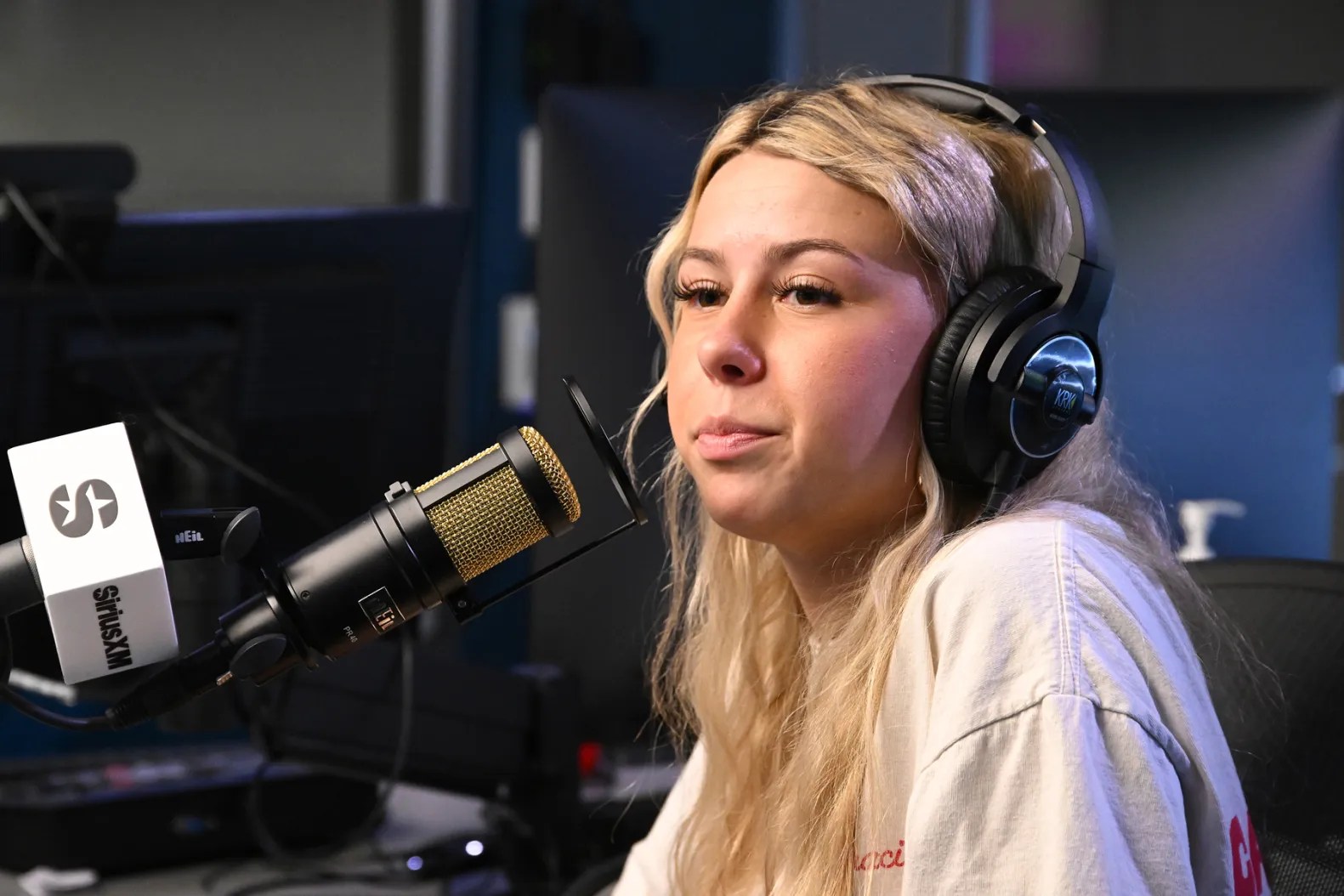 Memecoin Collapse Leaves Influencer Traumatized Amid Backlash