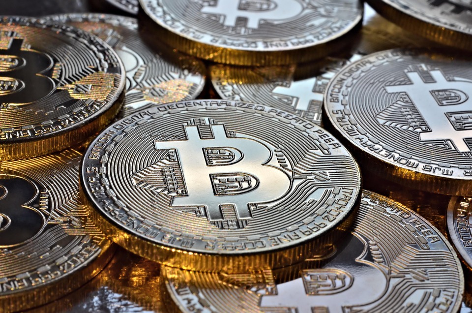 Bitcoin Faces Intense Selling Amidst Stagnant Market