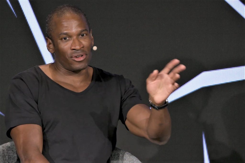 Arthur Hayes Prepares for Sale, Sends 14 Million of Altcoin